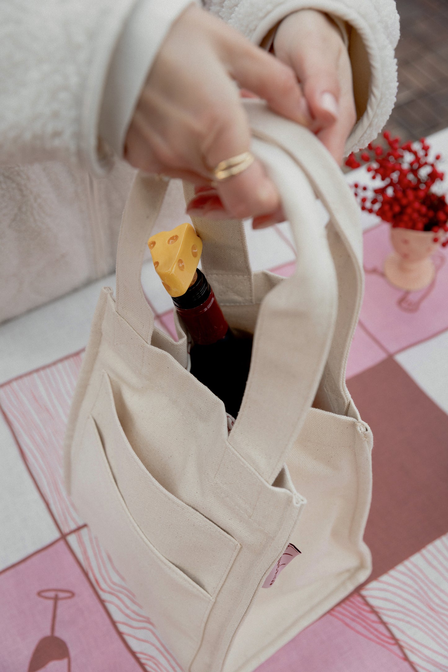 Big Hug Bag - Soft Beige